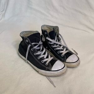 Black high top converse